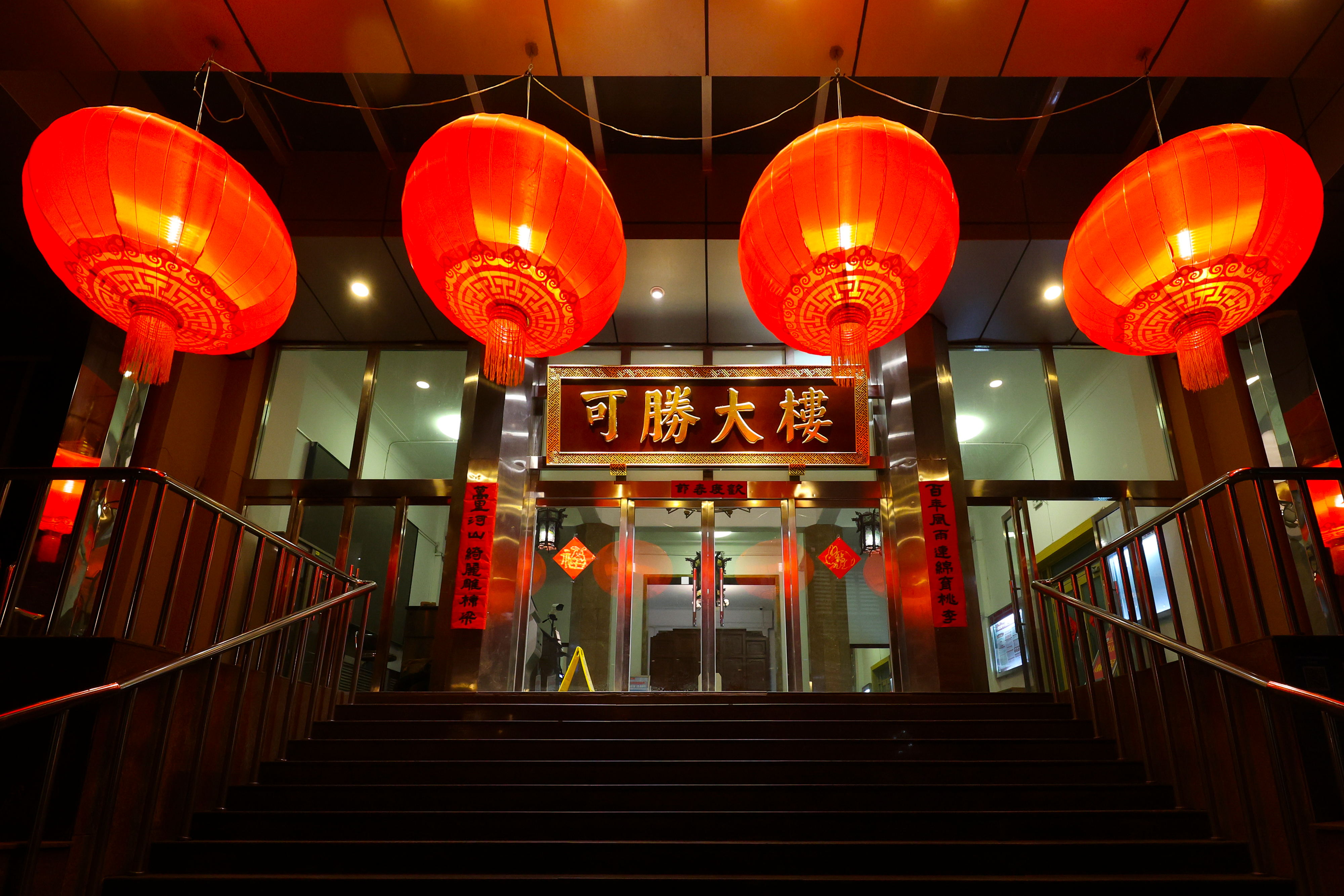 可胜大楼门前夜景_看图王1.jpg